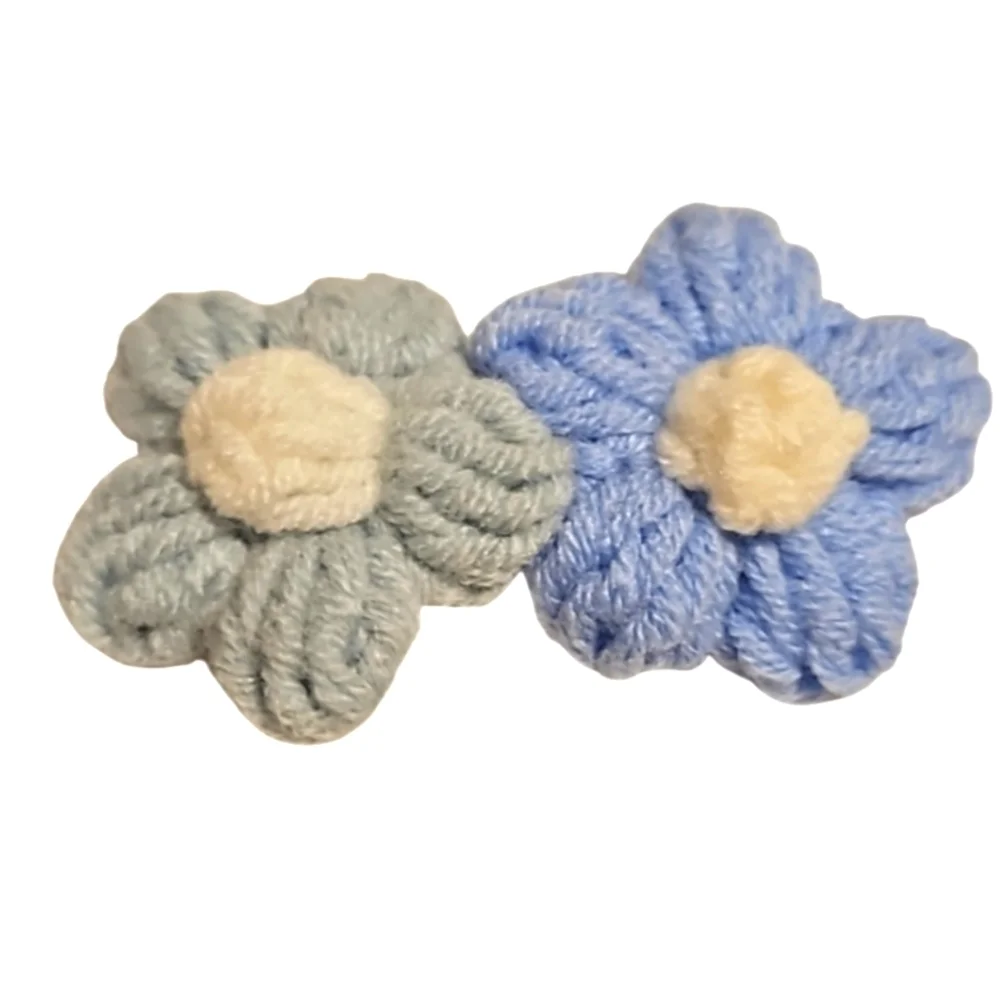 Hand Crafted TikTok Trend Hair Barrette Crocheted Puffy 2-Flowers Blue & White
